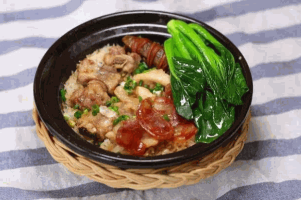 噗火煲仔饭