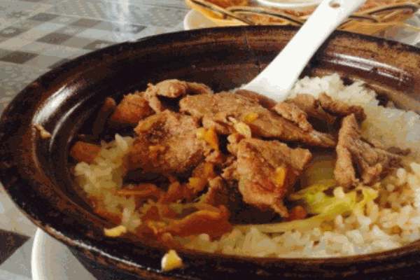 暗然消魂煲仔饭