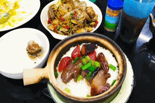 福香阿婆煲仔饭