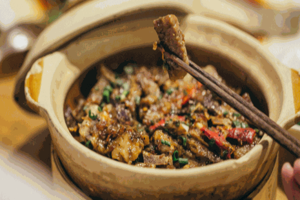 冠道煲仔饭