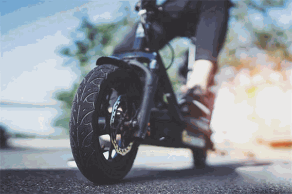 宝雕电动车