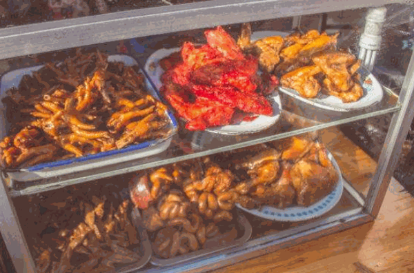张大嘴卤味店