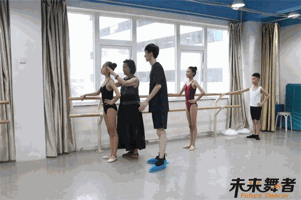 未来舞者