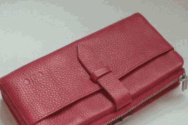 阿迪雅皮具