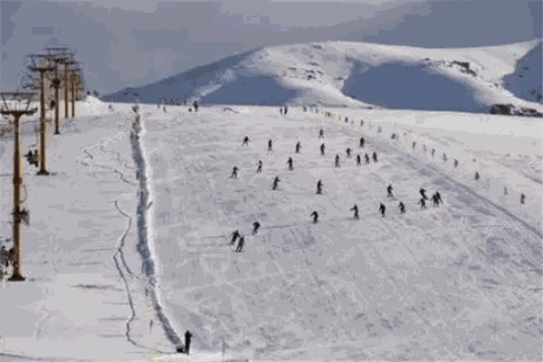 龙泉国际滑雪场