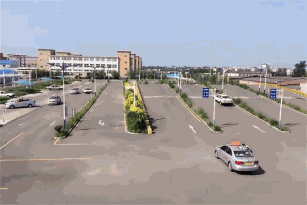 驰诚驾校