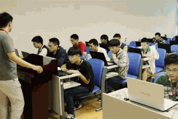 思诺国际IT教育