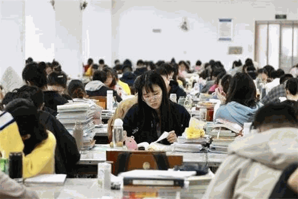 考中榜教育
