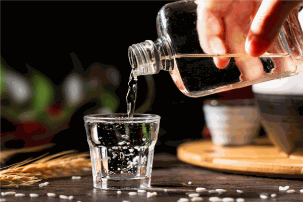黄三两酒