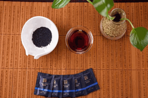 御茗堂茶膏