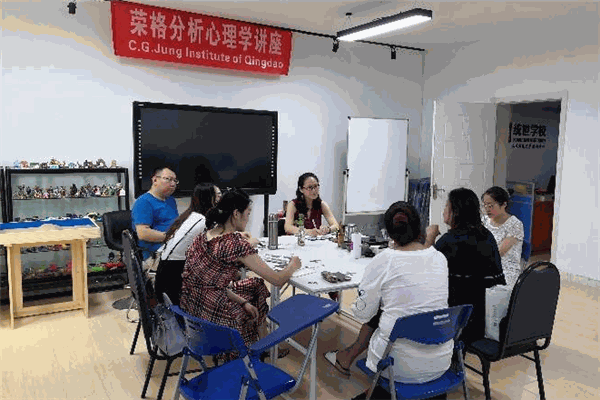 统世学校