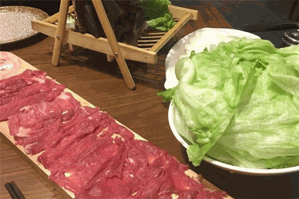 兴顺坊东北石板烤肉铜锅涮肉