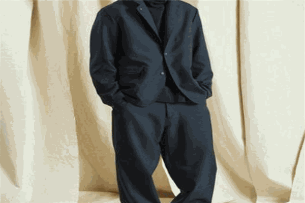 初人服饰