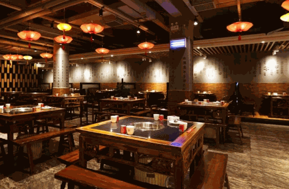 蜀香火锅店