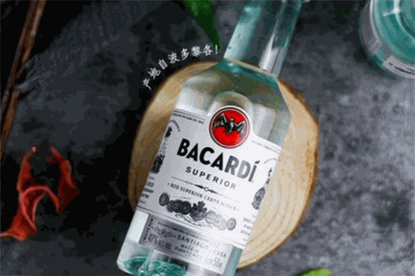 百加得朗姆酒