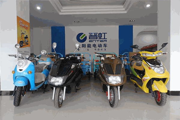 晋虹太阳能电动车