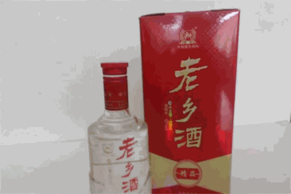 老乡白酒
