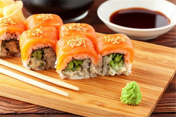 卷饭家族寿司
