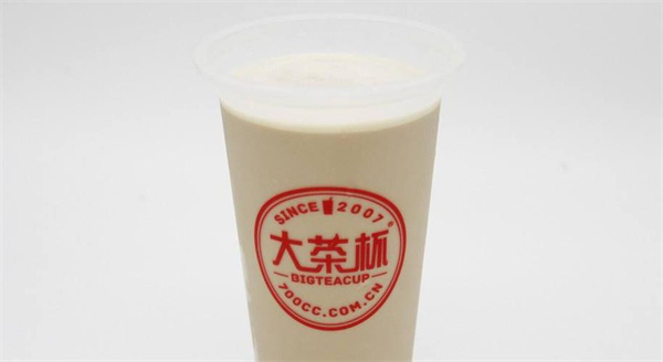 大茶杯装奶茶