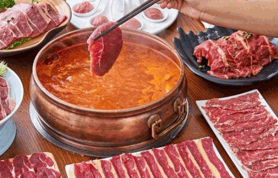 蓝小悦新派牛肉火锅