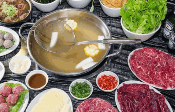 蓝小悦新派牛肉火锅