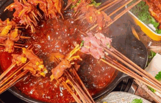六年三班串串香火锅
