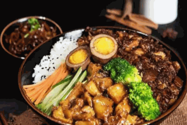 米膳煌卤肉烧汁饭