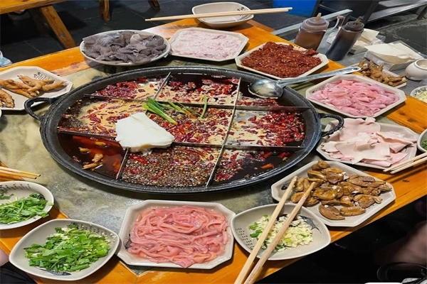 化龙桥九宫格火锅加盟