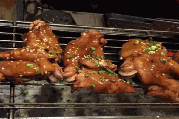 佳佳烤猪蹄