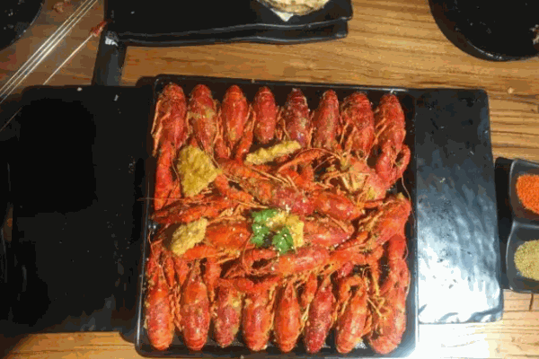 福大大龙虾烧烤