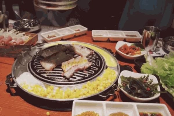 碳岩韩式烤肉
