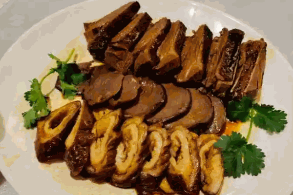 狮潮号卤味会馆