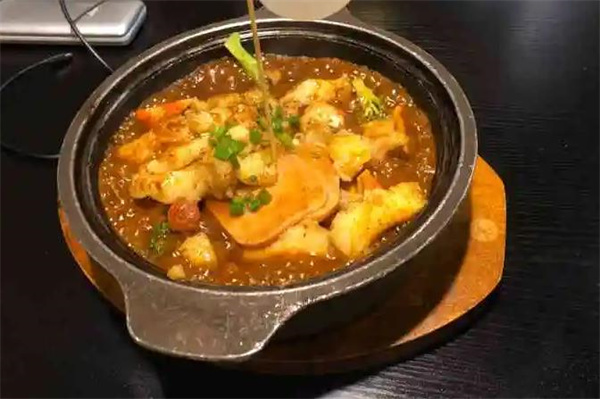 喵想吃啵啵鱼