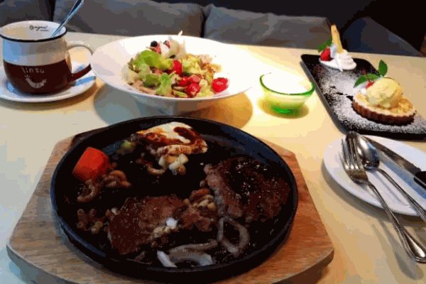 莱茵春天西餐厅