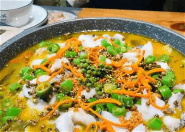 山城外老坛酸菜鱼