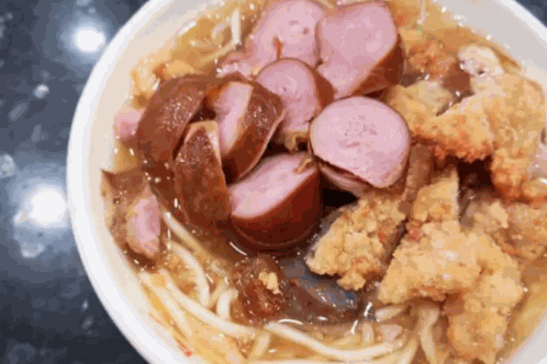 萌阿婆卤面