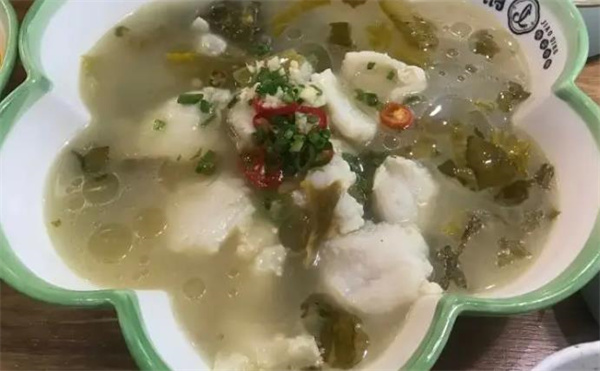 小鱼号酸菜鱼米饭