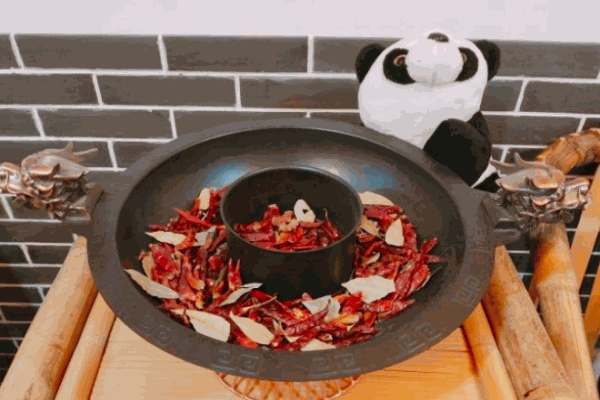 巴适三和鱼火锅