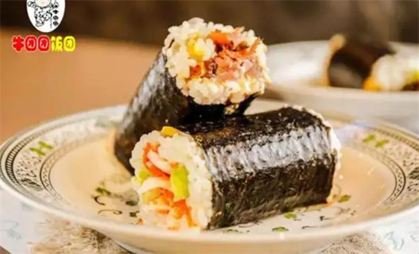 牛团团饭团