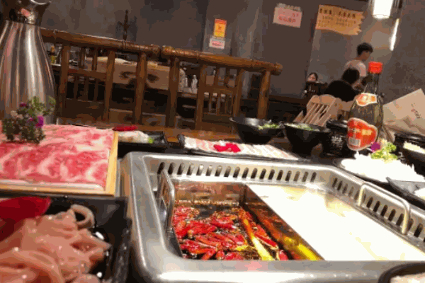 半招鲜老火锅