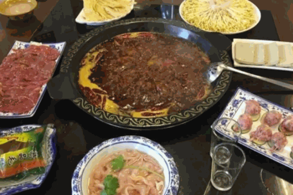 粑牛游老火锅