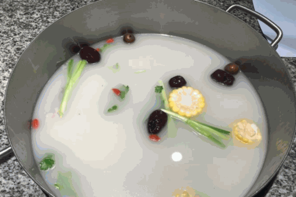 渔风塘斑鱼火锅