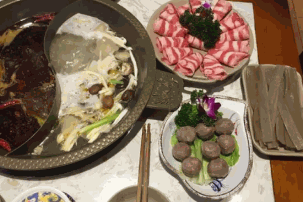 靓码头重庆老火锅