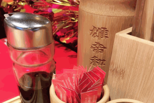 雄帝和特色火锅