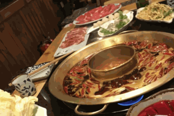 八脚老火锅