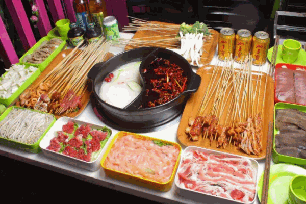 思盈串串香火锅