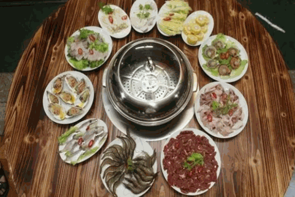 拾在鲜海鲜小火锅