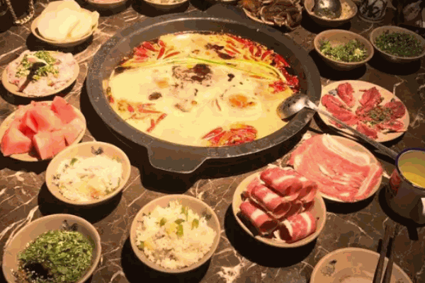 上山诗纳火锅