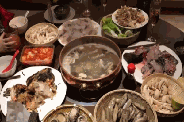 顶壕海鲜牛肉火锅