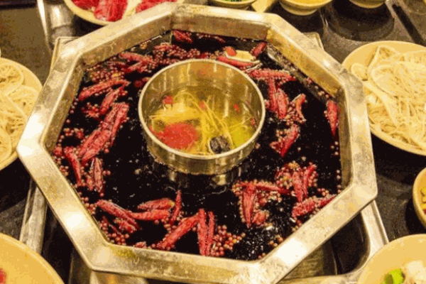 品一火锅店